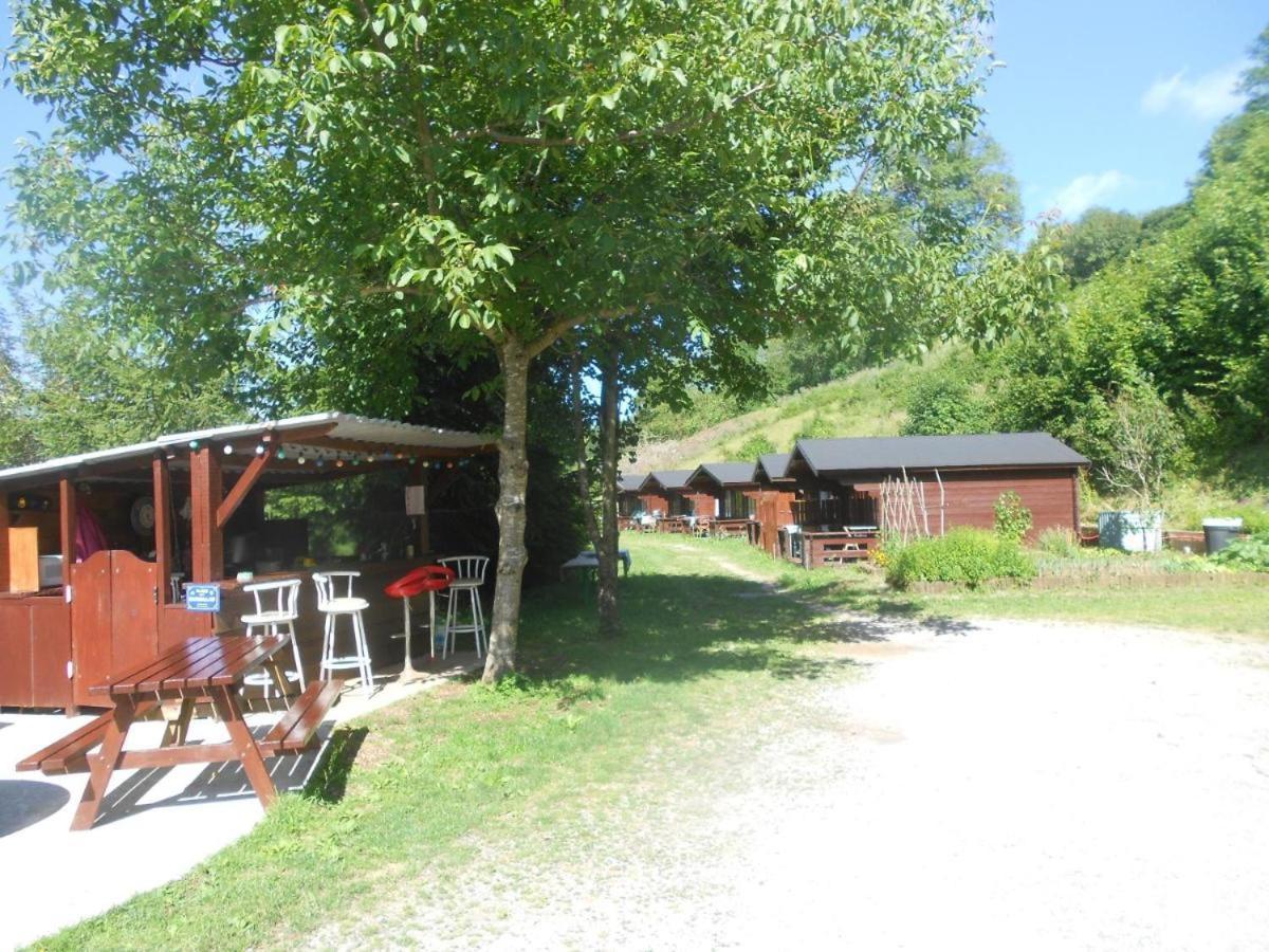 "Le Maloya" Chalets Independants -Chambre Balneo - Relais Motards Lacaune Exterior photo
