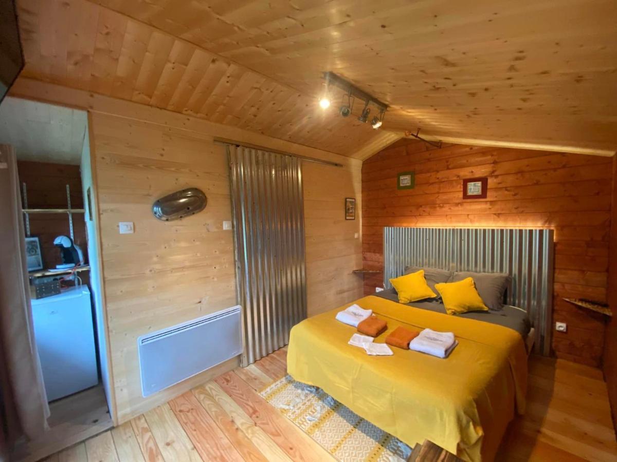 "Le Maloya" Chalets Independants -Chambre Balneo - Relais Motards Lacaune Exterior photo