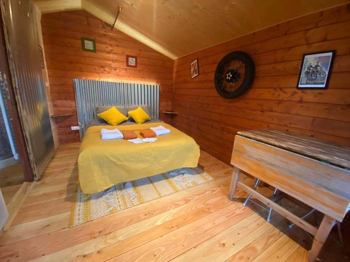 "Le Maloya" Chalets Independants -Chambre Balneo - Relais Motards Lacaune Exterior photo
